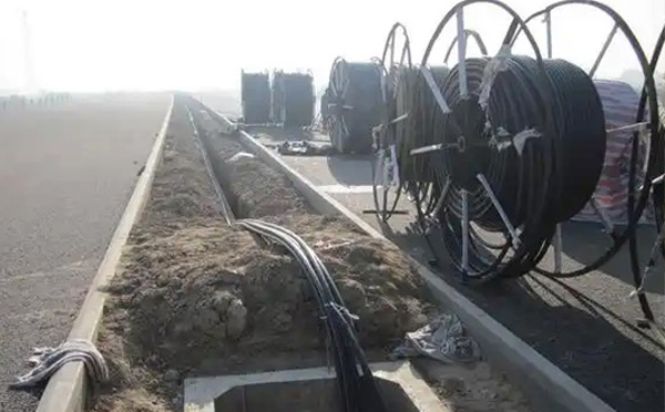 现代通信网络建设指南:迭部光缆施工全流程技术解析与质量控制 现代通信网络建设指南:迭部光缆施工全流程技术解析与质量控制